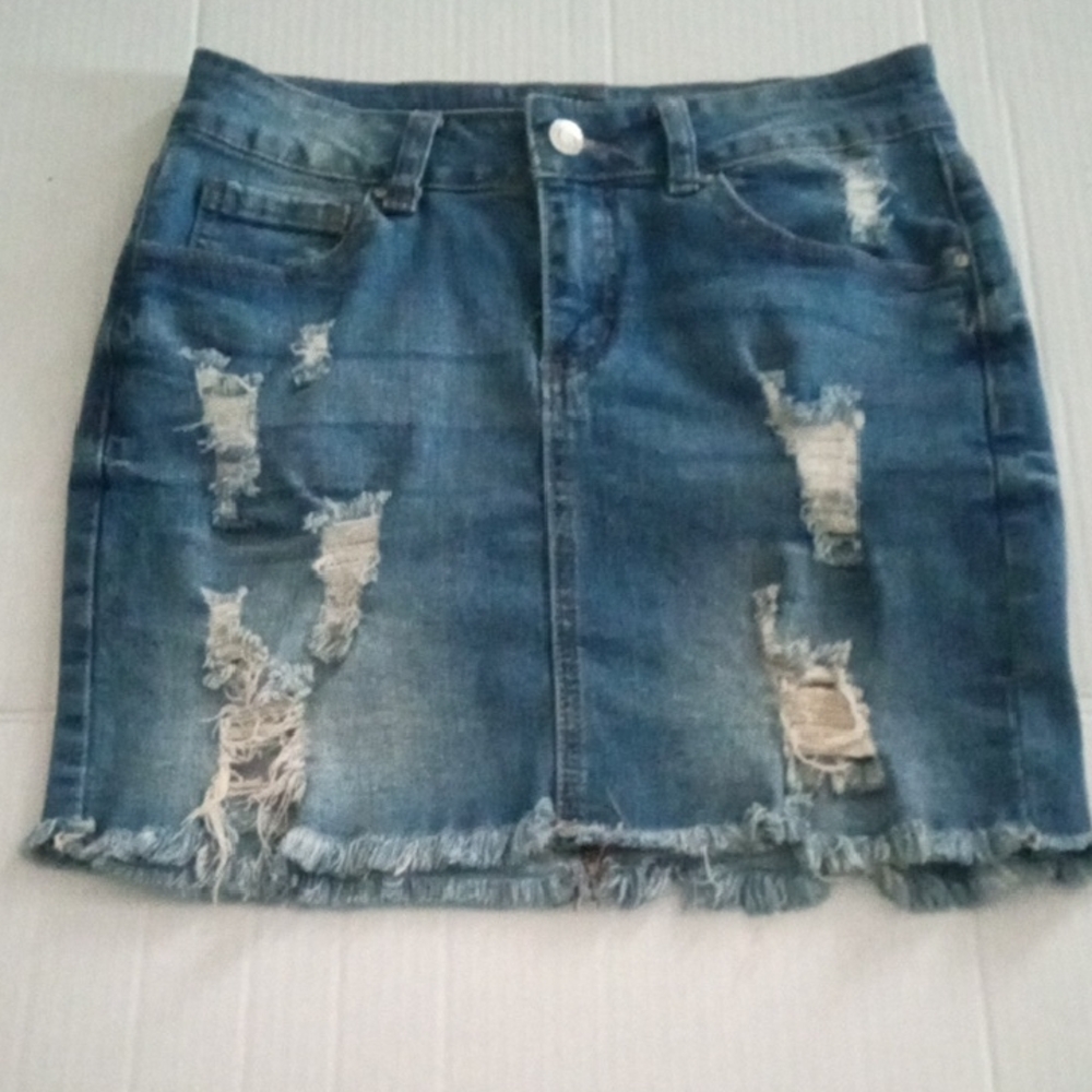 Wax Jean Los Angeles Distressed Mini Skirt